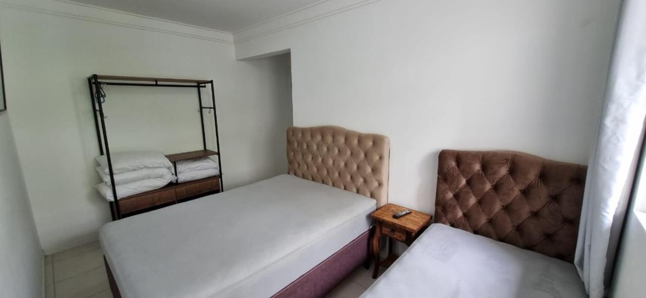 Residencial Recanto Do Cardeal Бомбиняс Екстериор снимка